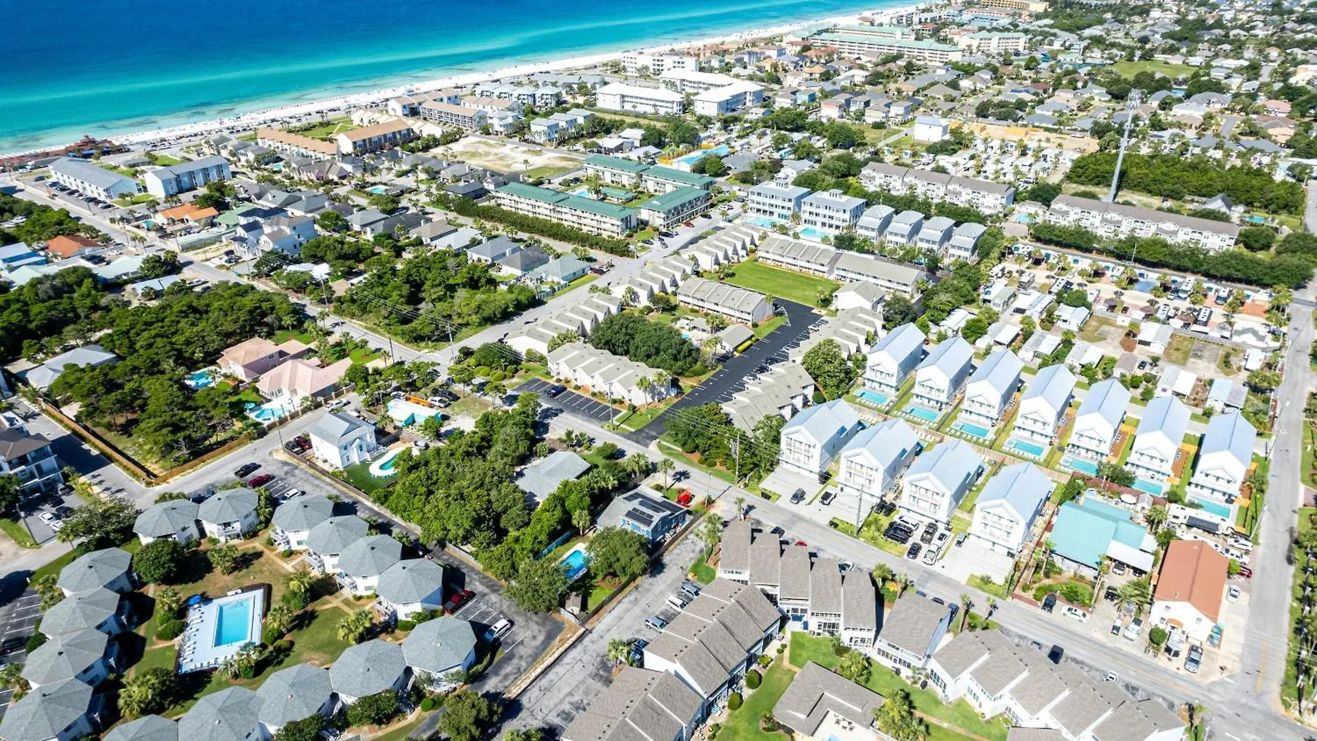 Miramar Palms #82- By Holiday Isle Properties Destin Apartment